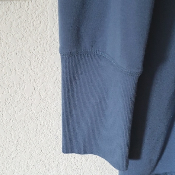 Cable & Gauge Blue Funnel Neck Tunic Top Size Large - Picture 3 of 13